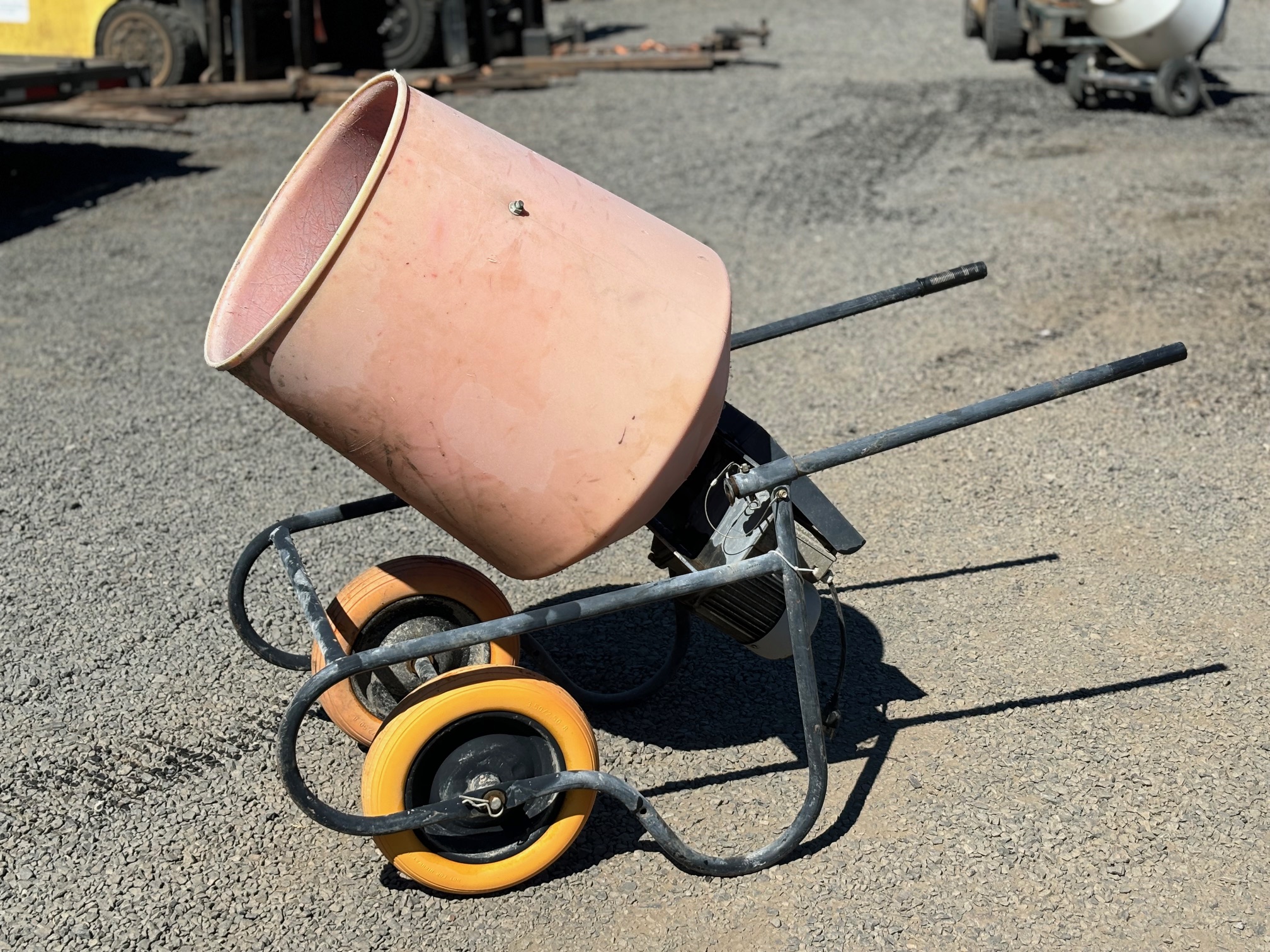 WHEELBARROW