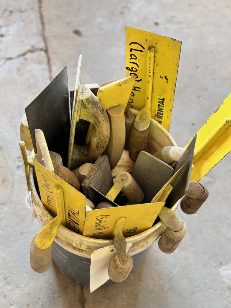 CONCRETE FINISHING TOOLS